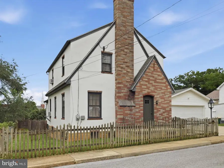 38 Cottage St, Waynesboro, PA 17268 - #3
