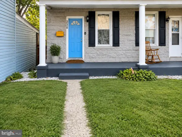 230 Ringgold St, WAYNESBORO, PA 17268