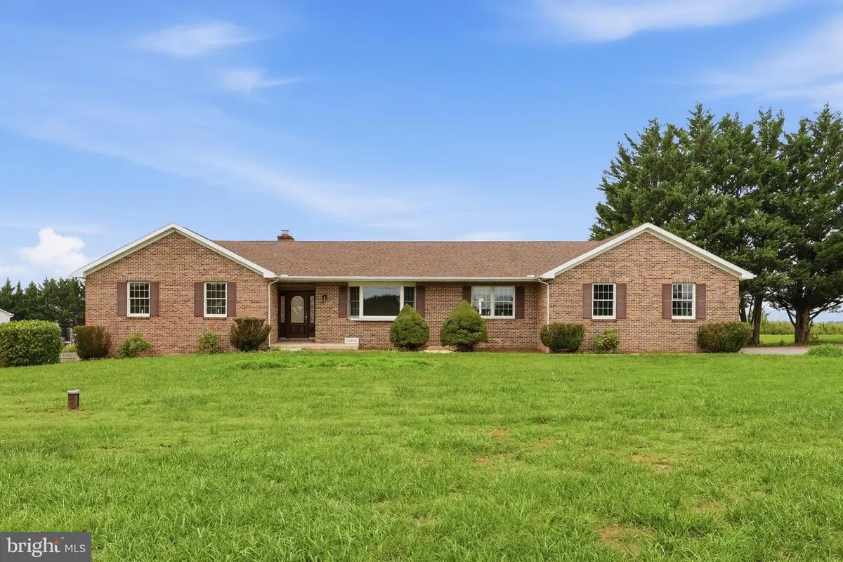 15335 Mercersburg Rd, Greencastle, PA 17225 - #1