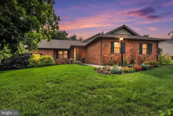 7033 Augusta National, FAYETTEVILLE, PA 17222