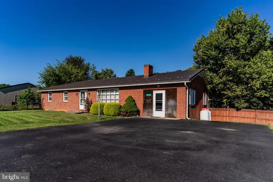 9477 Olde Scotland Rd, Shippensburg, PA 17257 - #2