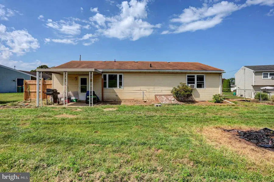 82 Roosevelt Arms Court, Chambersburg, PA 17201 - #3