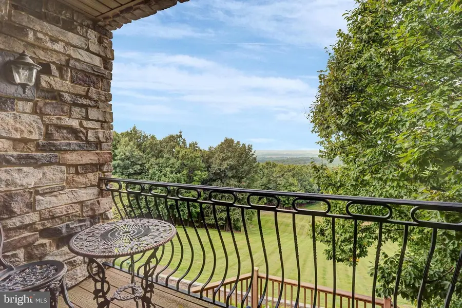 3035 Stillhouse Hollow Rd, Shippensburg, PA 17257 - #2