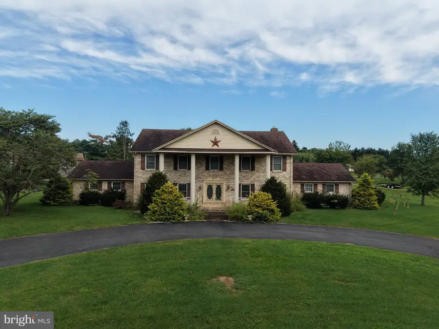 262 Rhondel Dr, Saint Thomas, PA 17252 - #2