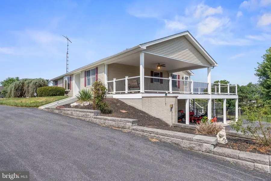 7246 Smith Rd, Chambersburg, PA 17202 - #3