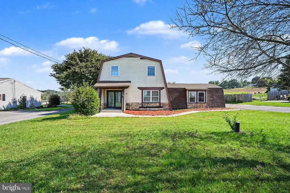4521 Fort Mccord Rd, Chambersburg, PA 17202 - #1