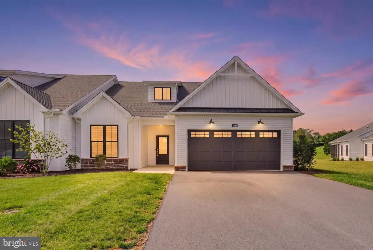 4527 Range Runner Dr, Fayetteville, PA 17222 - #1