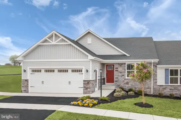 400 Mina Circle, GREENCASTLE, PA 17225