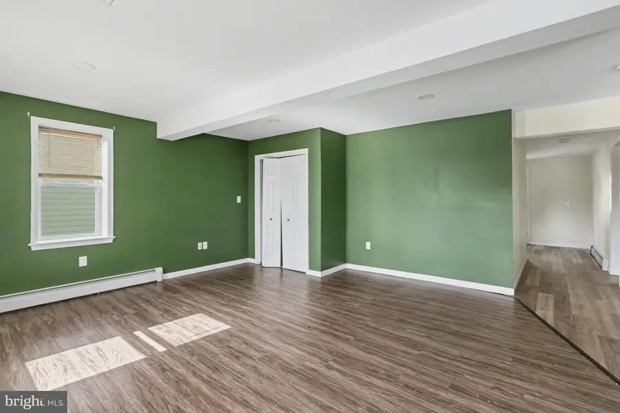 128 E Madison St E, Greencastle, PA 17225 - #2