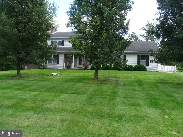 438 Larkspur Ln, Chambersburg, PA 17202 - #1
