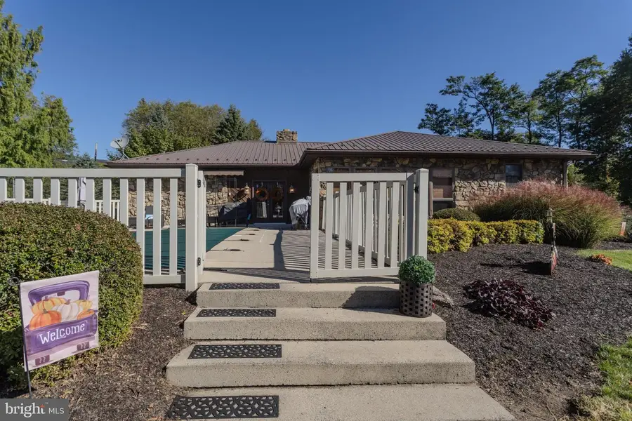 10125 Mountain Rd, Orrstown, PA 17244 - #3