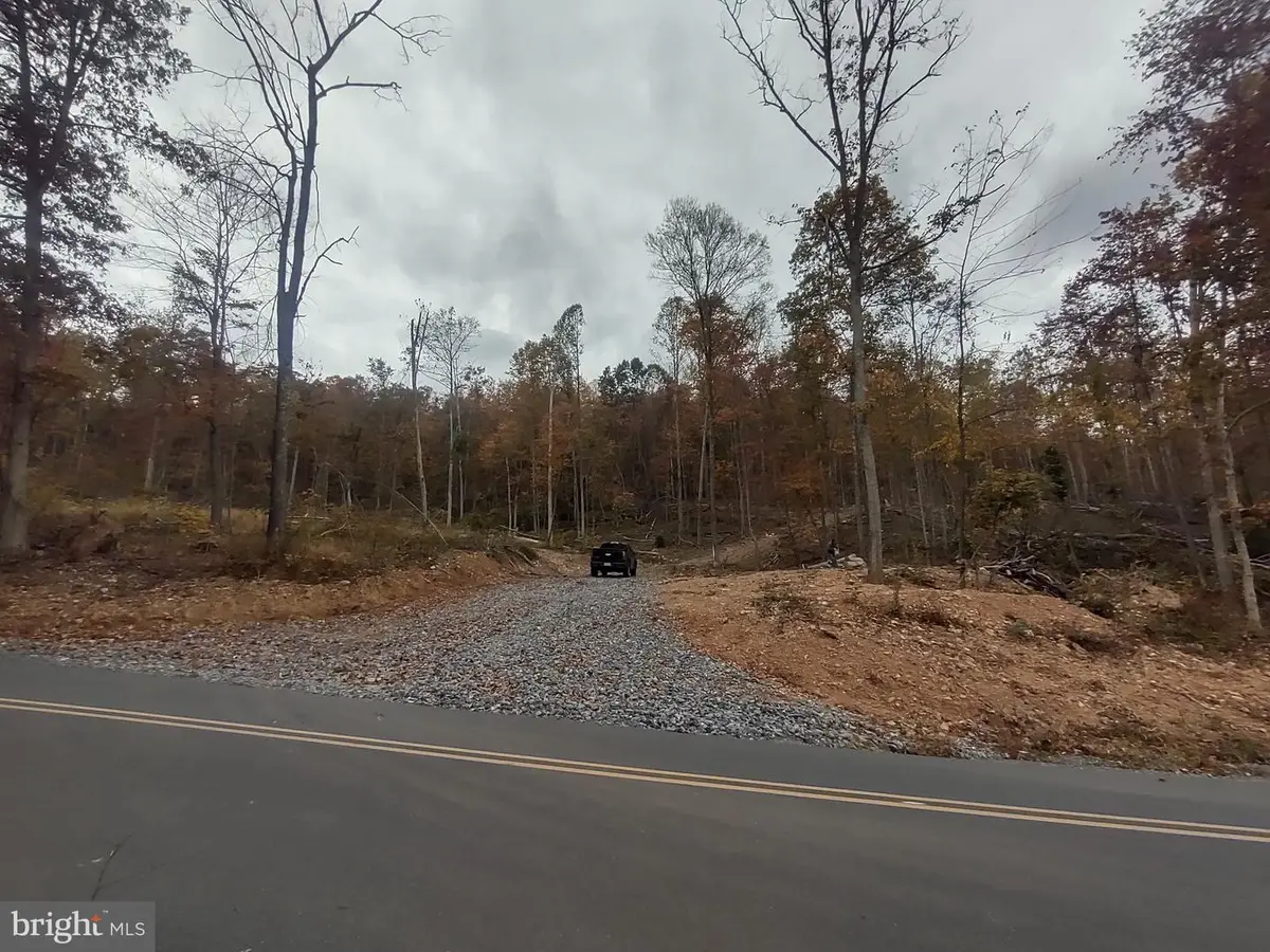 1854 Mountain Ridge Rd, Big Cove Tannery, PA 17212 - Image #1