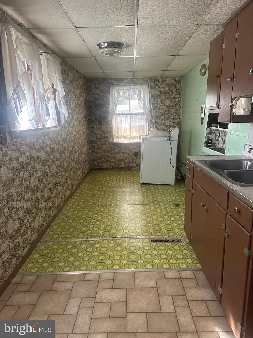 308 N 3rd St, McConnellsburg, PA 17233 - Image #3