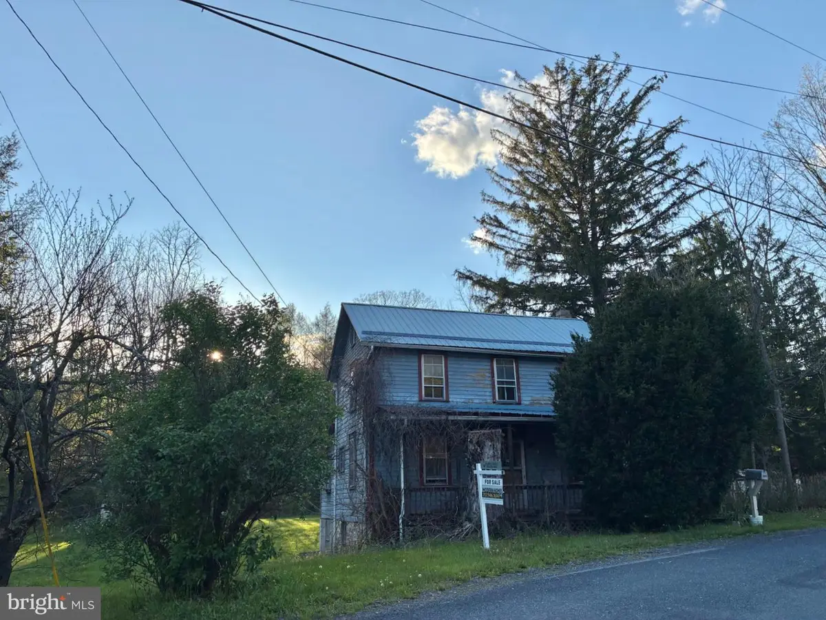 201 Hoover Rd, Waterfall, PA 16689 - #1