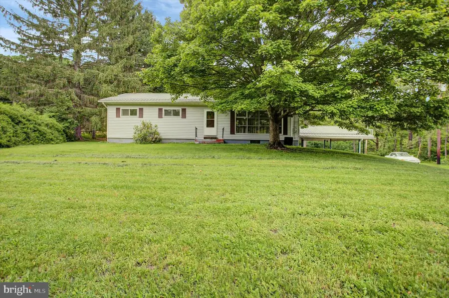 5156 Peach Orchard Rd, Licking Creek, PA 17233 - #2