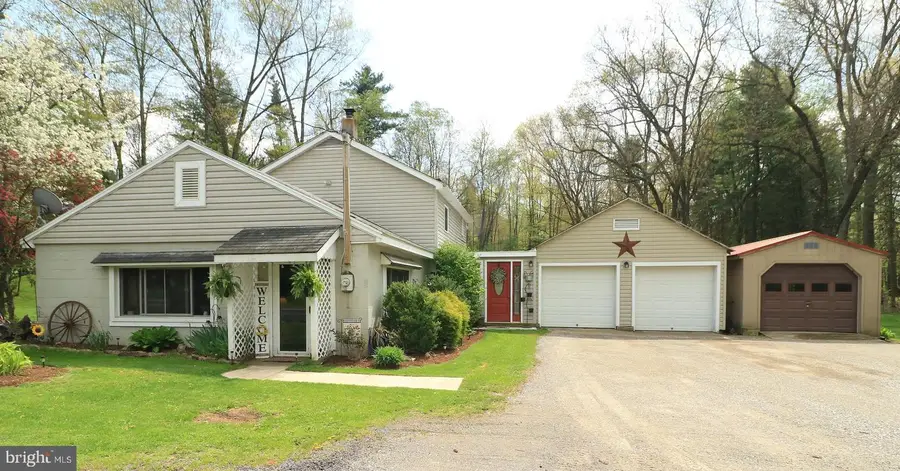 2523 Pennington Rd, Tyrone, PA 16686 - #2