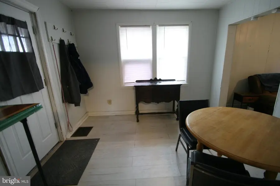 237 W Davis St, Mount Union, PA 17066 - Image #2