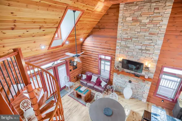 17526 Country Cottage Ln, TODD, PA 16685