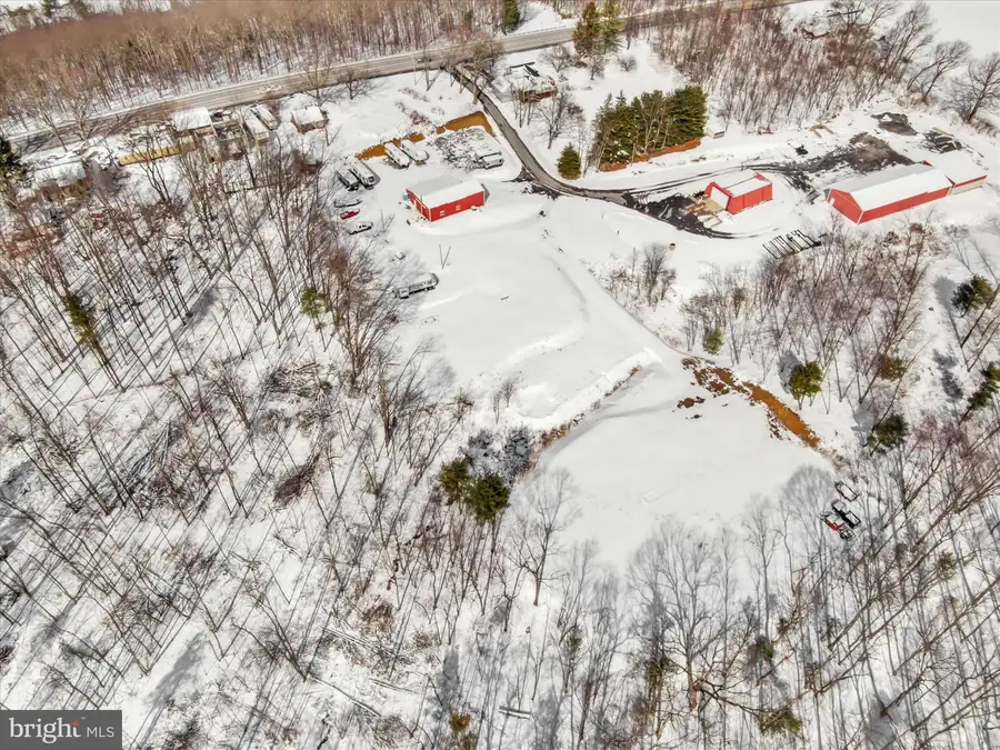 11210 Dlg Dr, Shade Gap, PA 17255 - #2