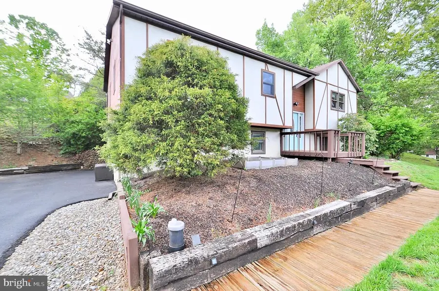 9717 Frazier Crst, Huntingdon, PA 16652 - #2