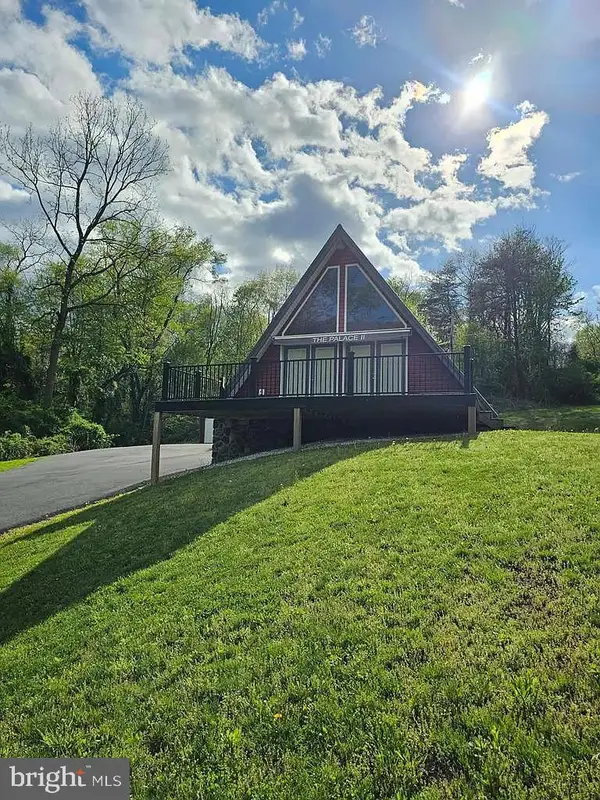 12076 Point Rd, HUNTINGDON, PA 16652