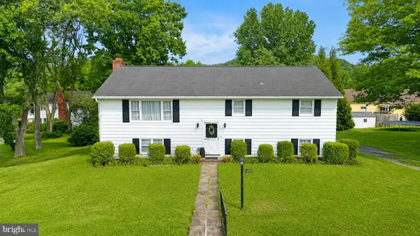 2311 Maclay Ave, HUNTINGDON, PA 16652