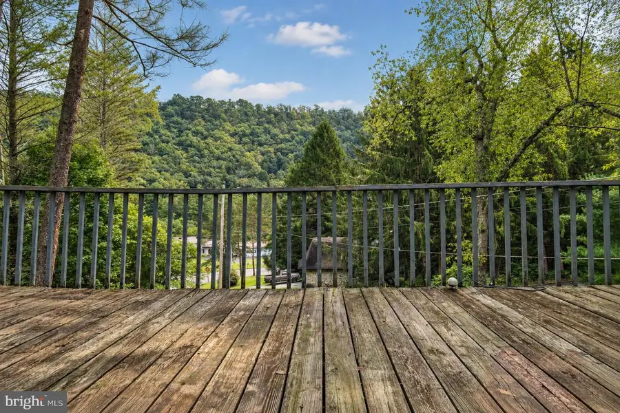 8475 Ridgeview Rd, Huntingdon, PA 16652 - #2