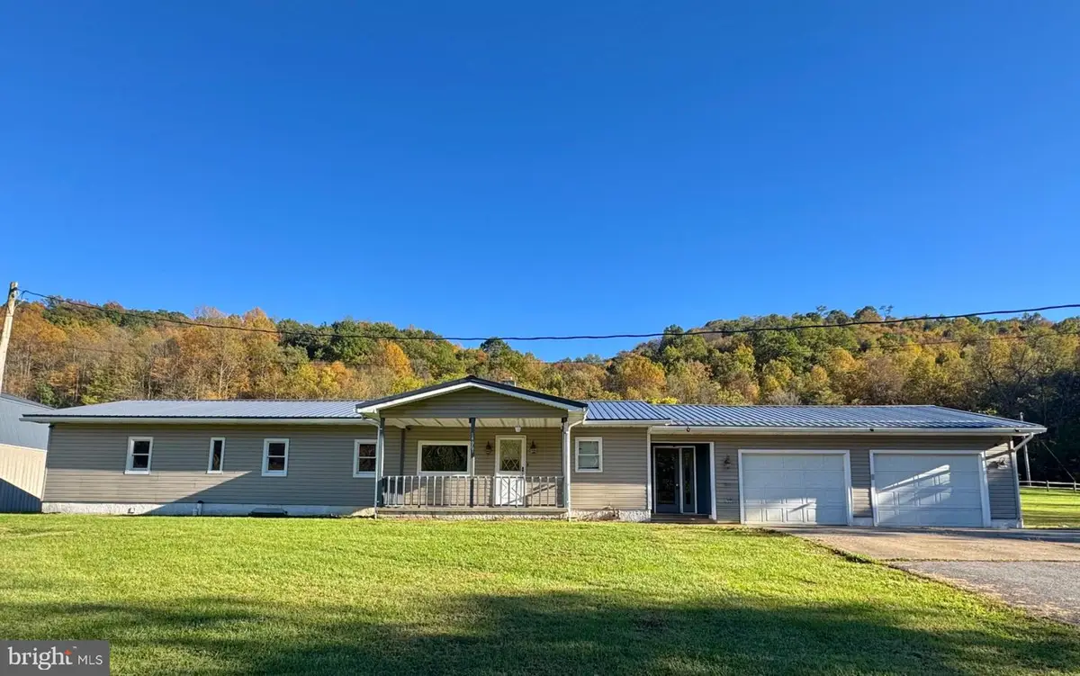 14967 Bilger Rd, Mount Union, PA 17066 - #1
