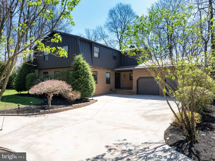 5120 White Oak Dr, Indiana, PA 15701 - #2