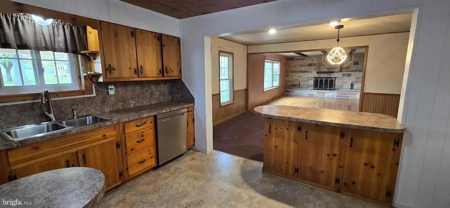 614 W Fourth St, Port Royal, PA 17082 - Image #2