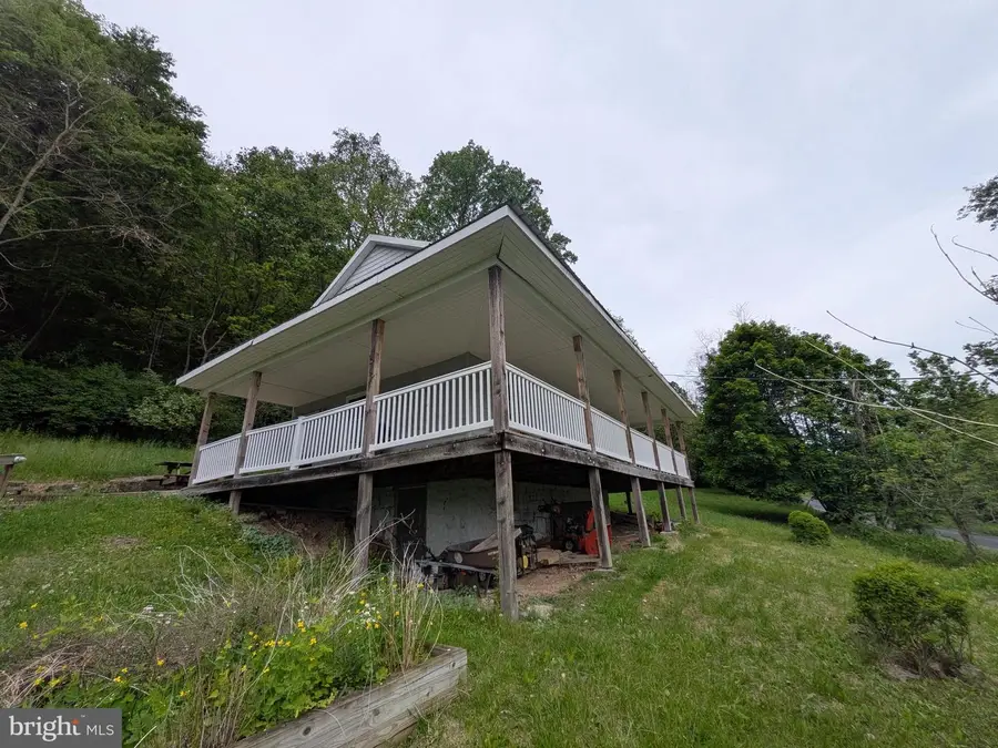 2418 Muddy Run Rd, Mifflintown, PA 17059 - #2