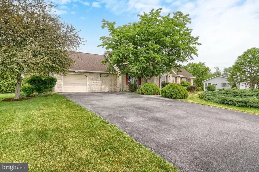 217 Musser Rd, McAlisterville, PA 17049 - #3