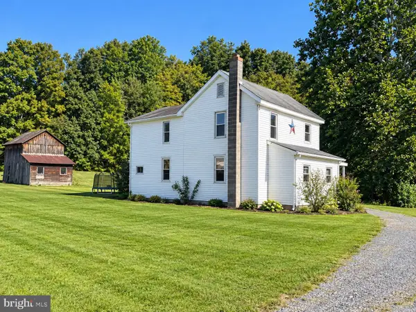 25 Clark Ln, HONEY GROVE, PA 17035