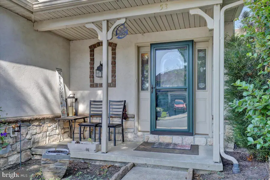 53 Hawk Ln, Ephrata, PA 17522 - Image #2