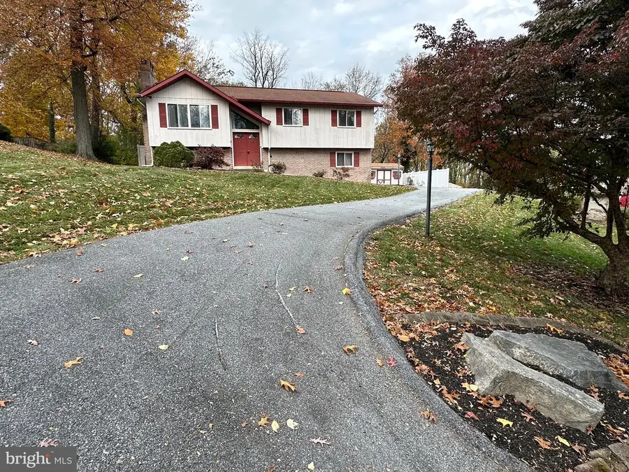 2776 Stevens Summit Dr, Columbia, PA 17512 - Image #3