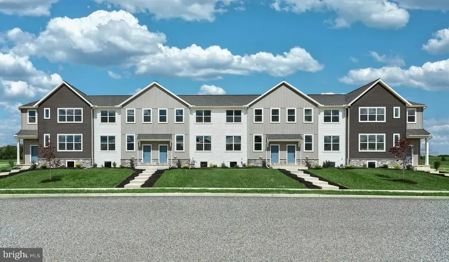 77 N Conifer Dr, Elizabethtown, PA 17022 - #2