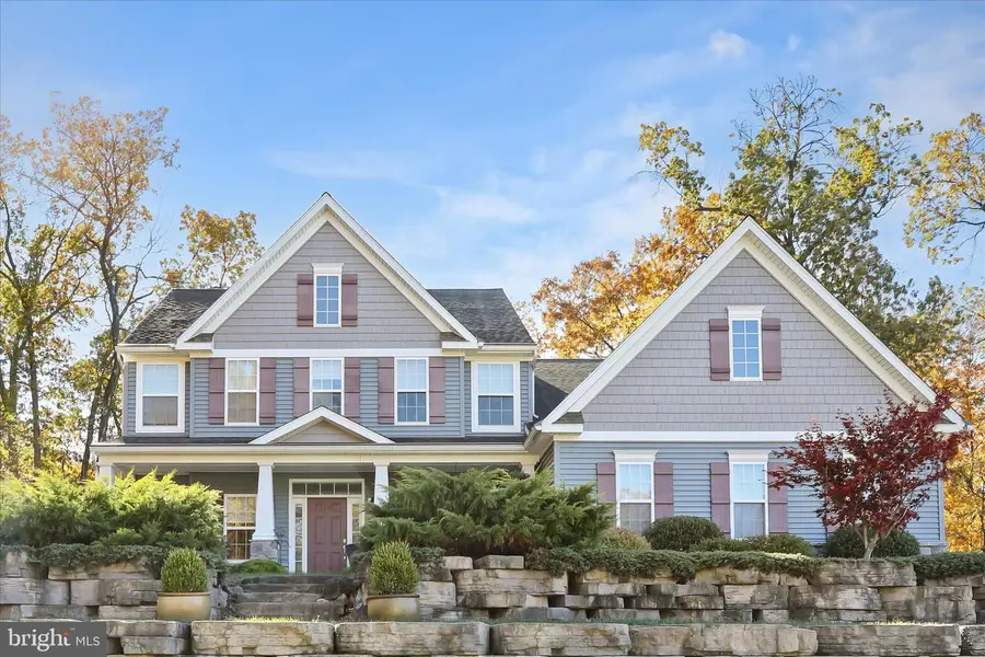 6021 White Pine Dr, Elizabethtown, PA 17022 - Image #2