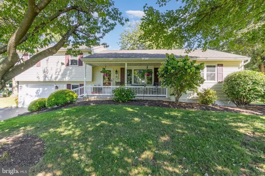 521 Bernhard Ave, Mount Joy, PA 17552 - Image #3