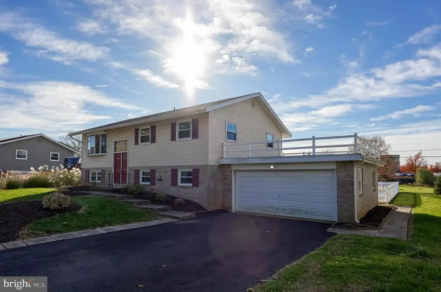430 Biscayne Rd, Lancaster, PA 17601 - Image #2