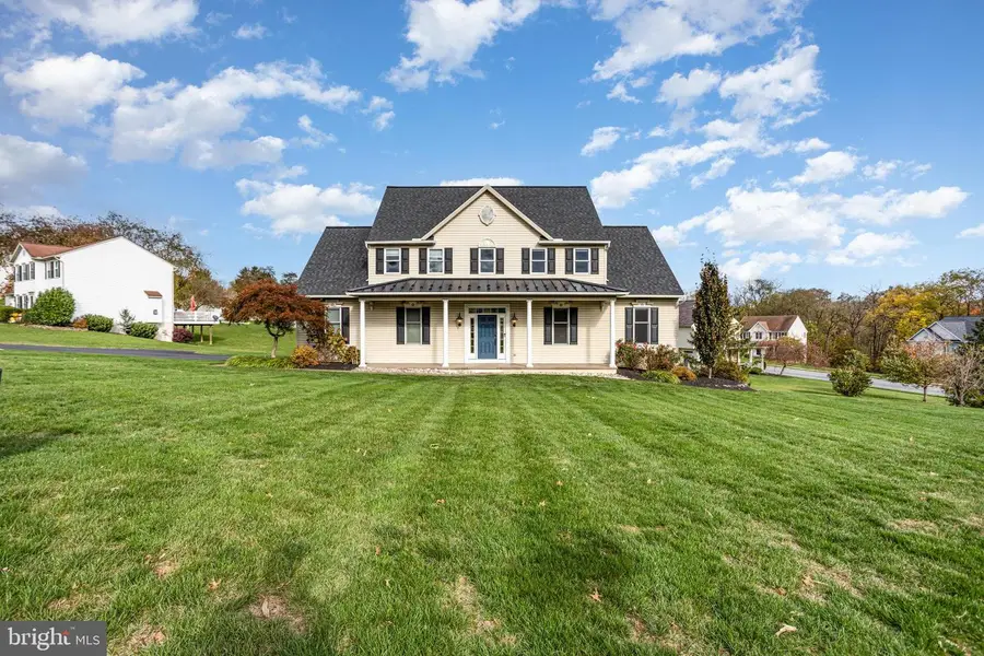 19 Briar Rose Trl, Elizabethtown, PA 17022 - Image #2