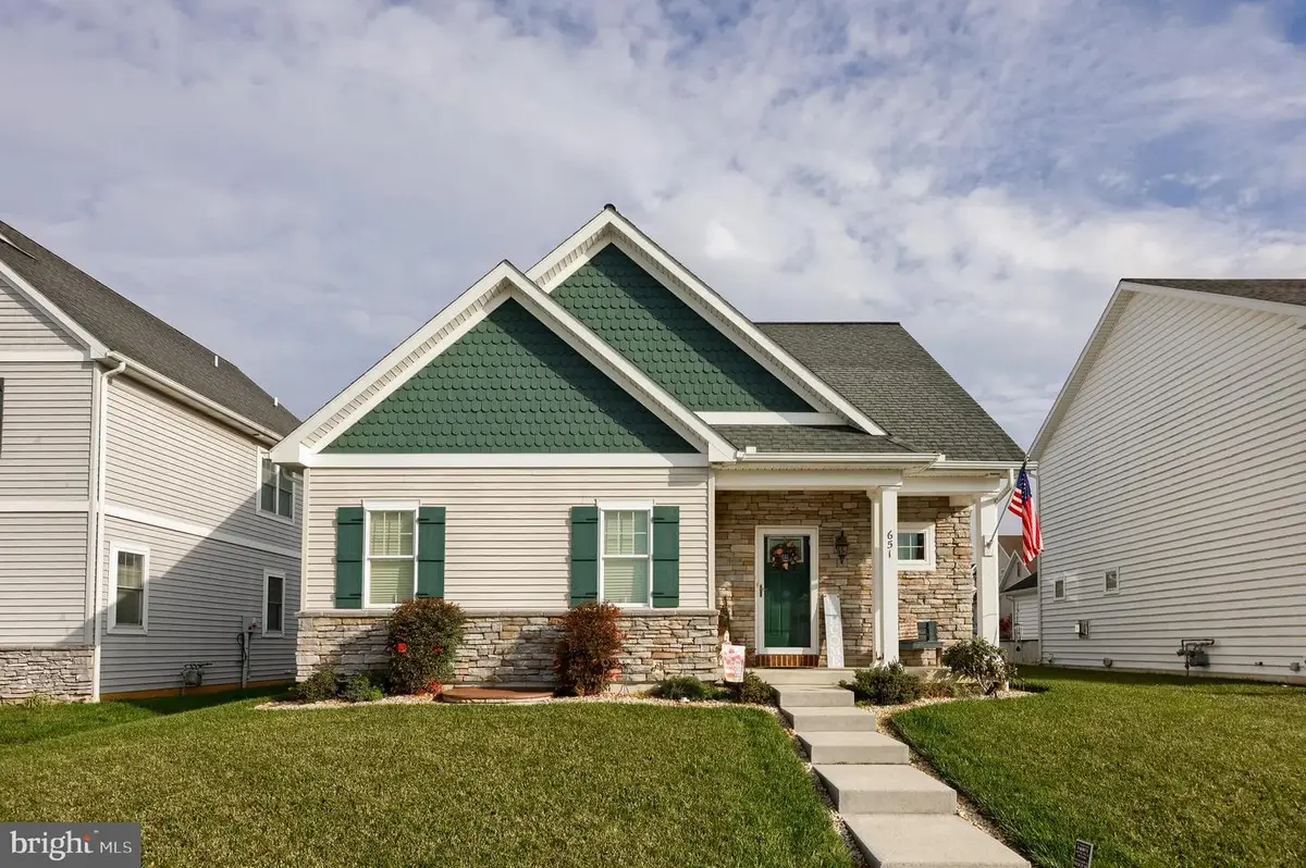 651 Chiswell Pl, Lancaster, PA 17601 - Image #1