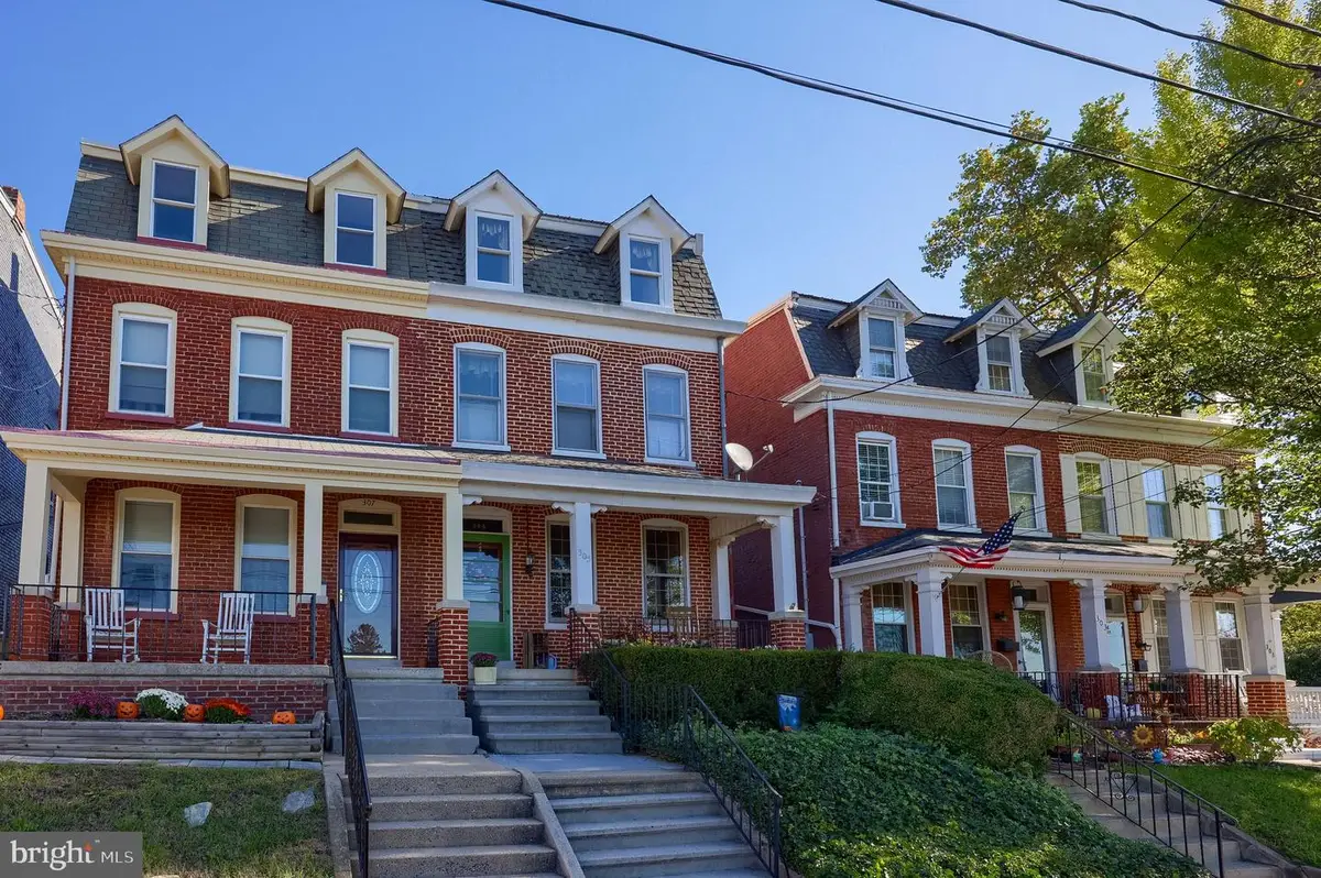 305 N 7th St, Columbia, PA 17512 - Image #1