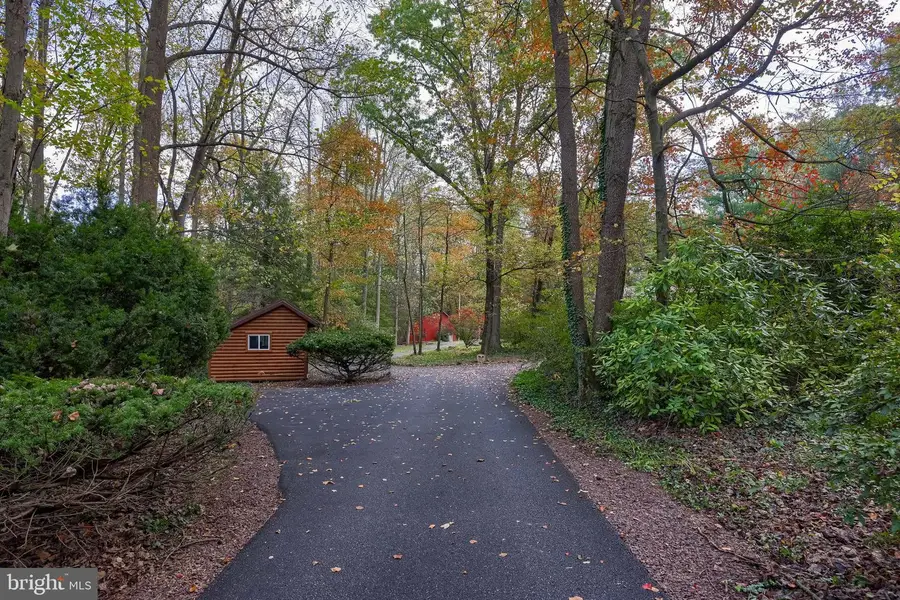 2861 Dogwood Cir, Manheim, PA 17545 - Image #2