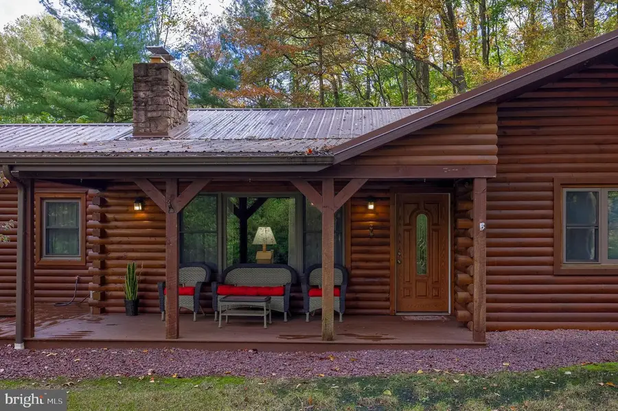 2861 Dogwood Cir, Manheim, PA 17545 - Image #3