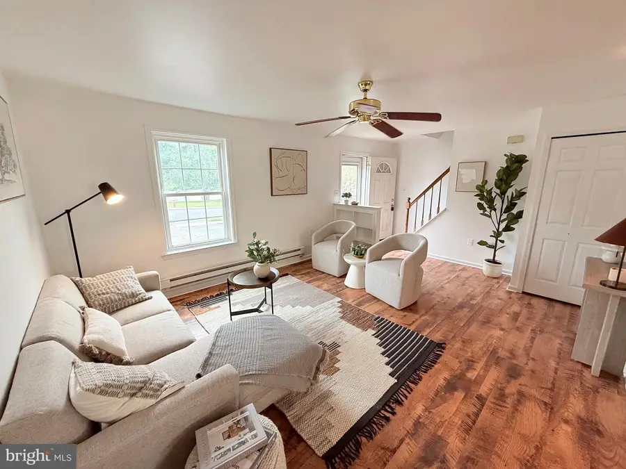 157 Stone House Ln, Columbia, PA 17512 - Image #3