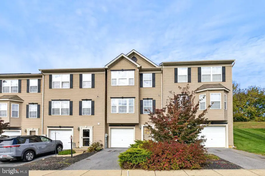 140 Knollwood Rd, Millersville, PA 17551 - Image #2