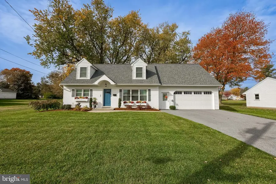 180 S Shenk Ave, Strasburg, PA 17579 - Image #2