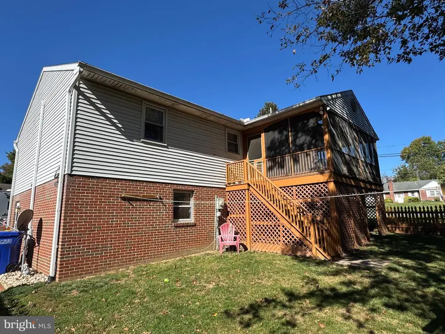 401 Edgemont Dr, Willow Street, PA 17584 - Image #3