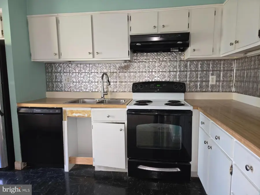 11 Cedar Ln, Mountville, PA 17554 - Image #2