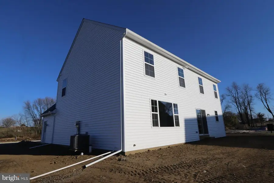 35 Old Orchard Rd, Strasburg, PA 17579 - Image #2